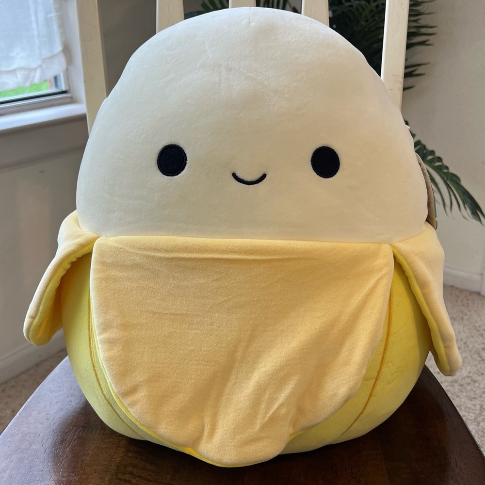 NWT Junie the banana Squishmallow